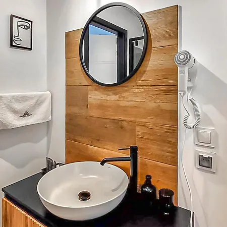 Hébergement de vacances 2 Bedroom Gorgeous In - Ppl971 Wytowno